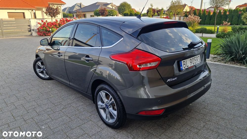 Ford Focus 1.5 EcoBlue Start-Stopp-System TITANIUM - 4