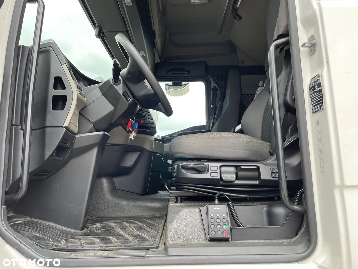 MAN TGX 18.470 4x2 BL SA - 12