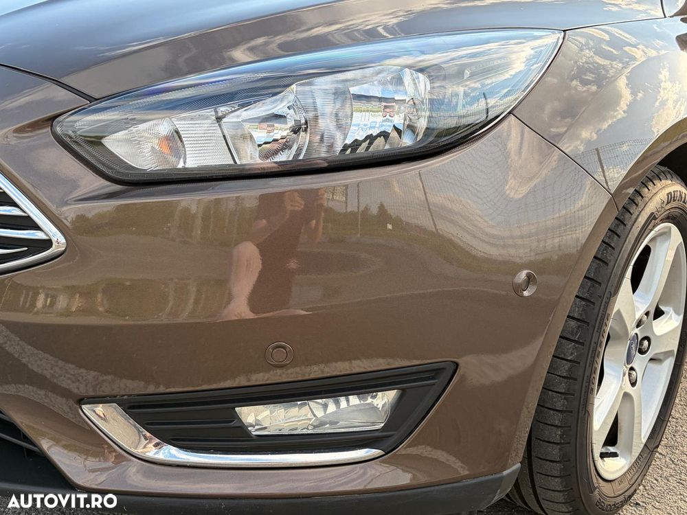 Ford Focus 1.5 EcoBoost Start-Stopp-System TITANIUM - 18