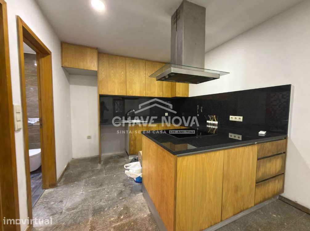 Prédio Habitacional na Afurada (Rio Douro) - Grande imagem: 4/23