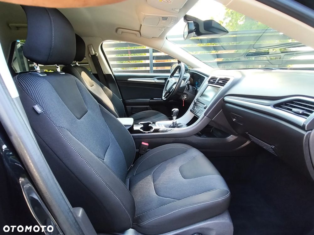 Ford Mondeo 2.0 EcoBlue Titanium - 32