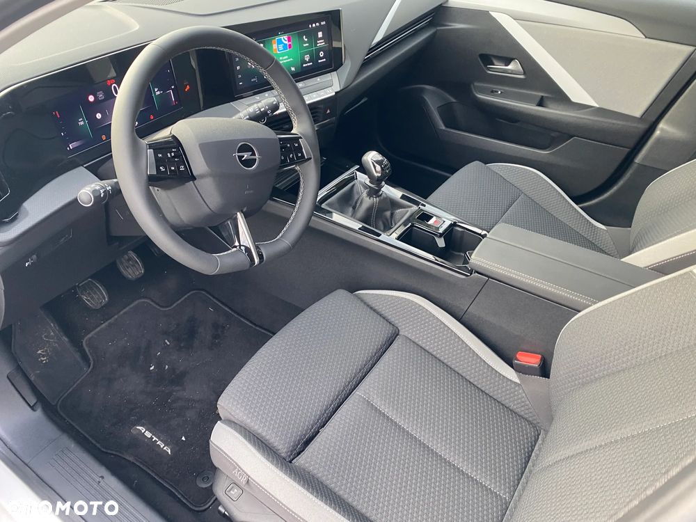 Opel Astra 1.2 Turbo Business Edition - 13