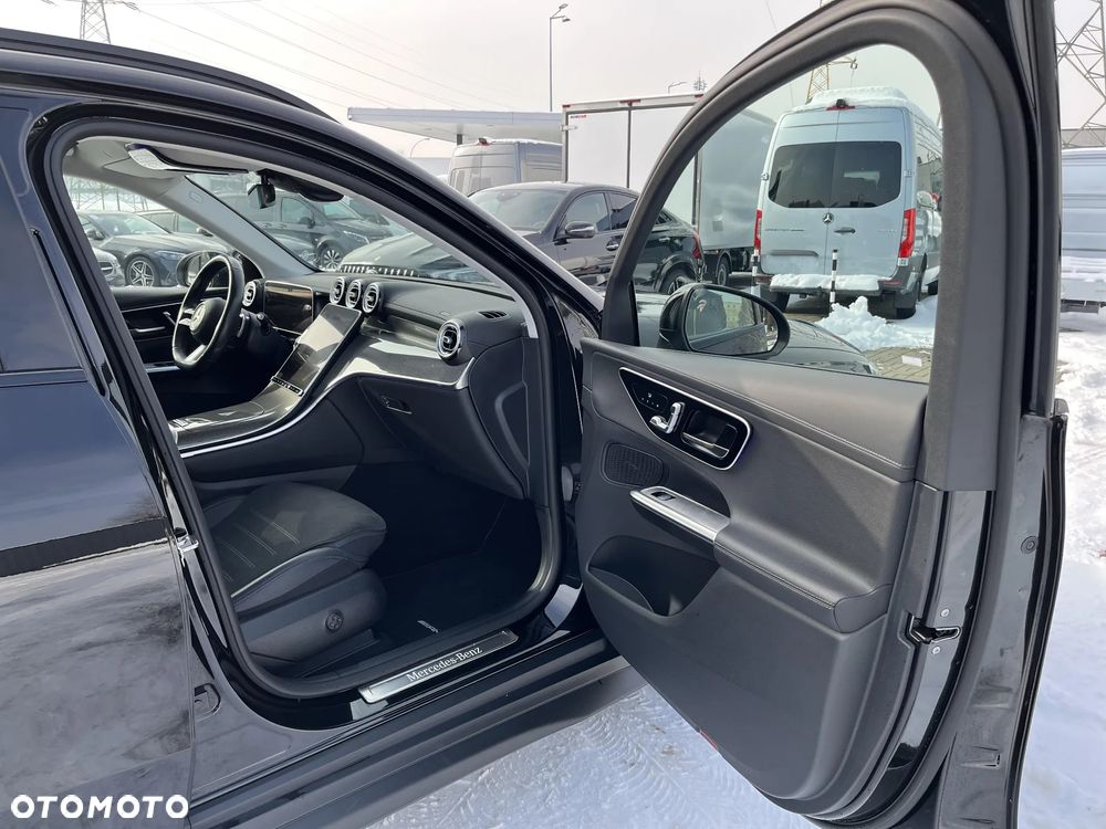 Mercedes-Benz GLC 300 e PHEV 4-Matic AMG Line - 20