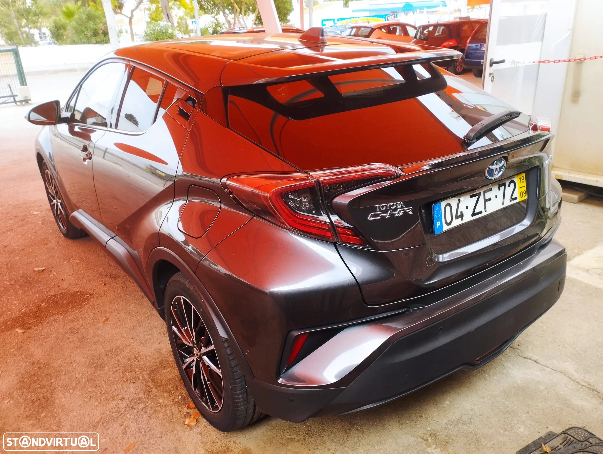 Toyota C-HR - 4