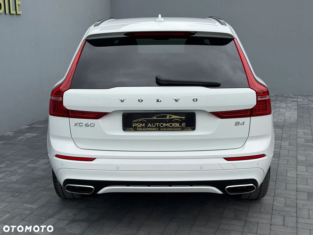 Volvo XC 60 B4 B R-Design - 11