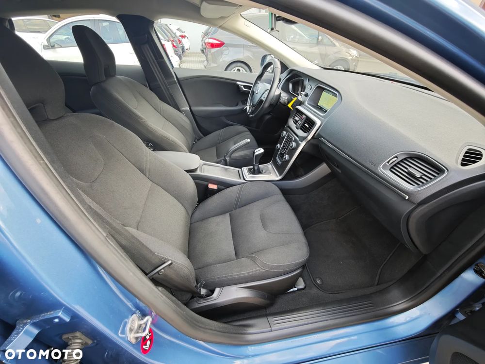 Volvo V40 D2 Linje You - 18