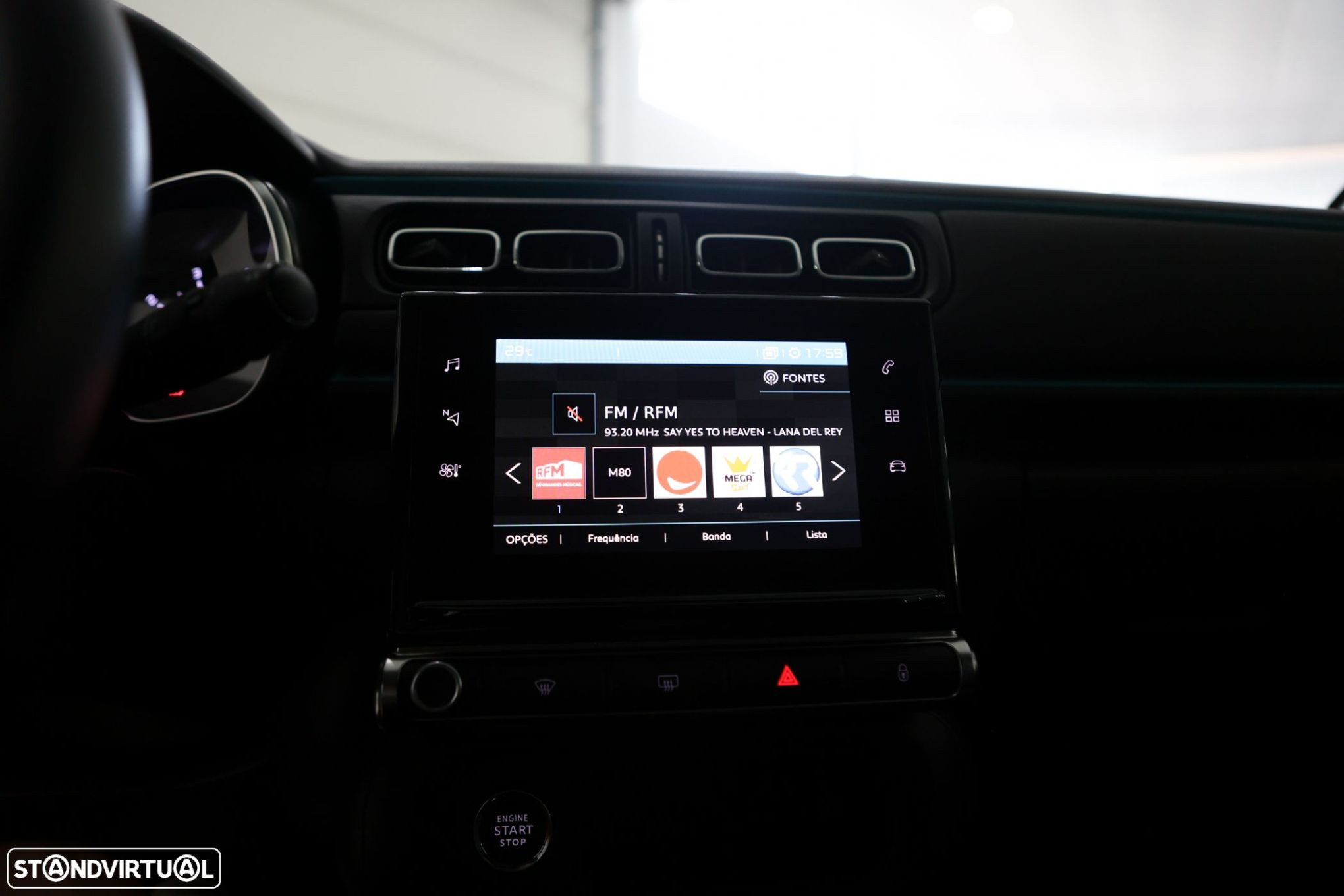 Citroën C3 1.2 PureTech Shine - 26