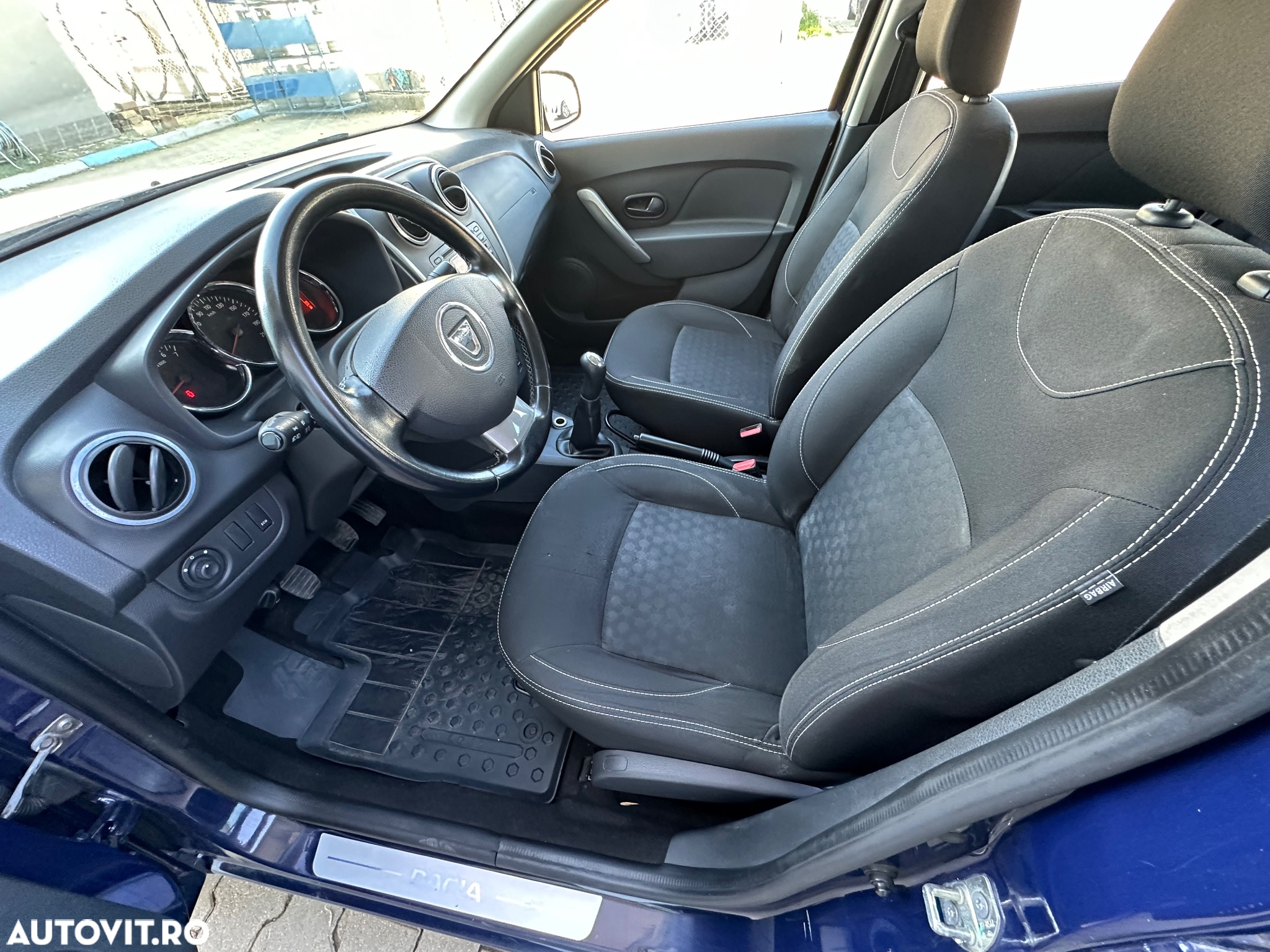Dacia Logan - 23