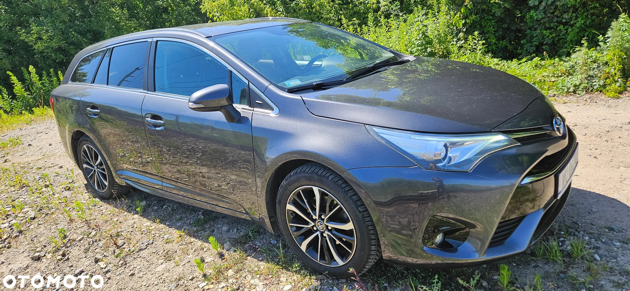 Toyota Avensis 1.8 Premium - 4