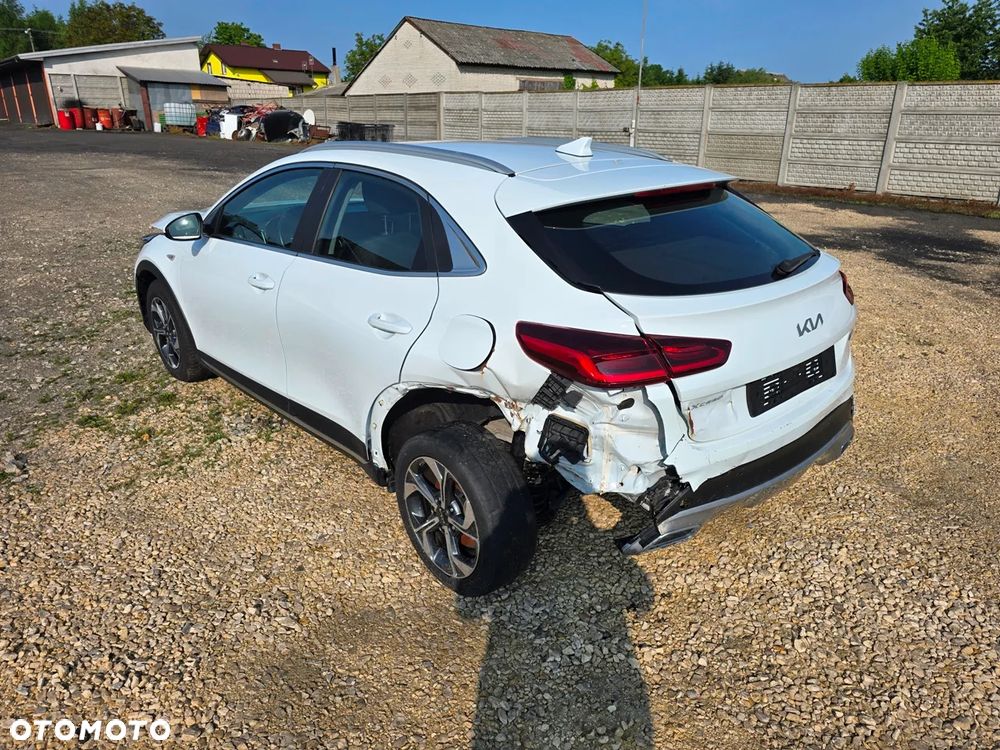 Kia XCeed 1.0 T-GDI L Business Line - 4