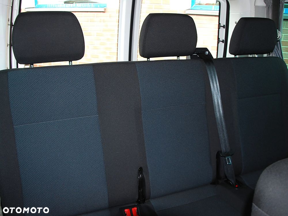 Volkswagen Transporter - 14