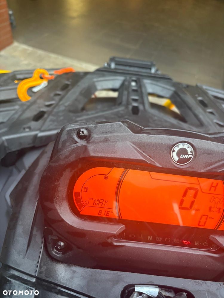 Can-Am Outlander Max - 3