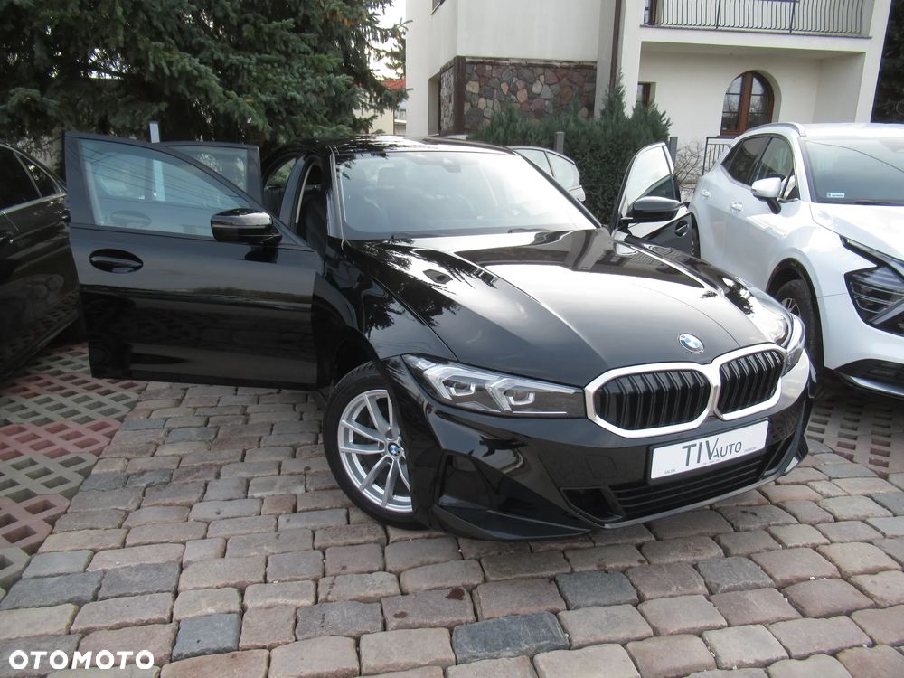 BMW Seria 3 318i - 40
