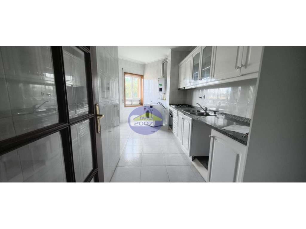 Apartamento T3 em Crestuma - Grande imagem: 2/11