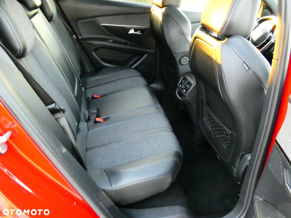 Peugeot 3008 - 17