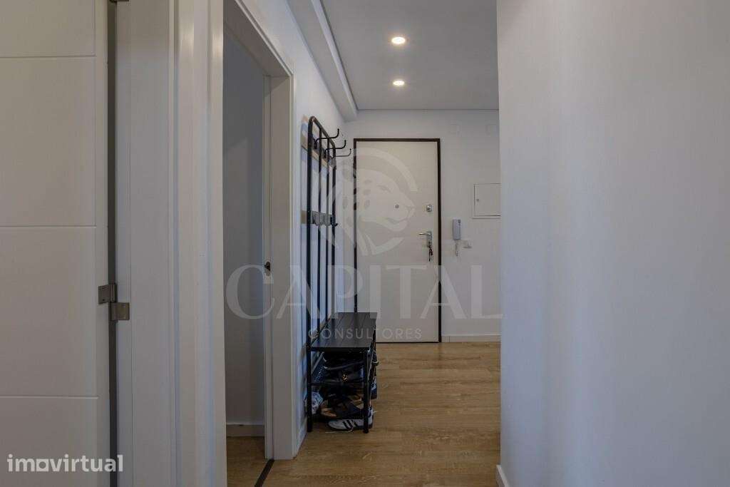 T3 em Almada | 2 Suites | 3 WC - Grande imagem: 3/34