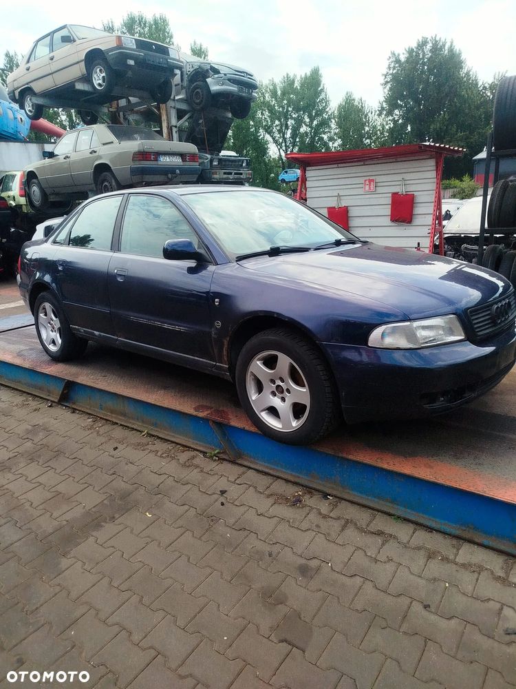 Audi A4 B5 na części. - 3