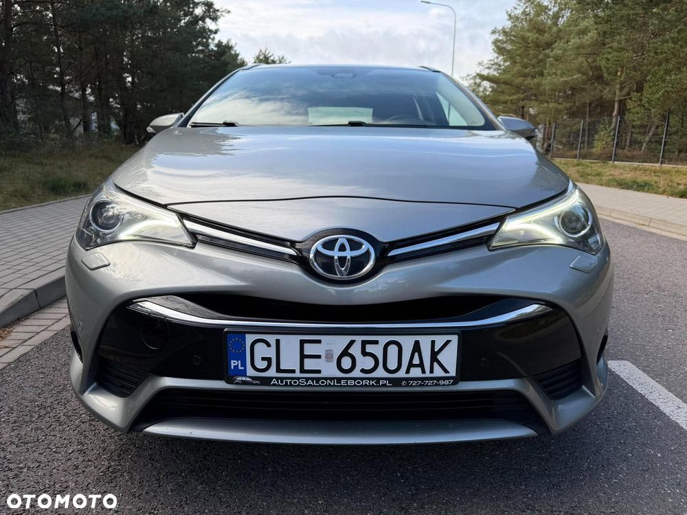 Toyota Avensis 1.8 Premium MS - 8