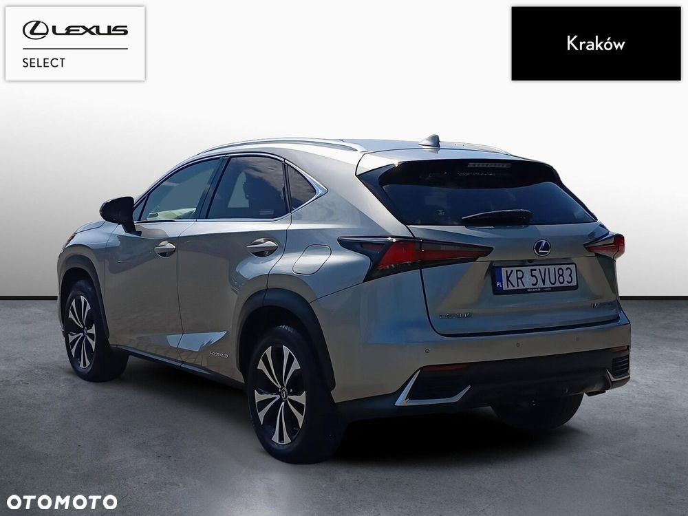 Lexus NX 300h F Impression AWD - 3
