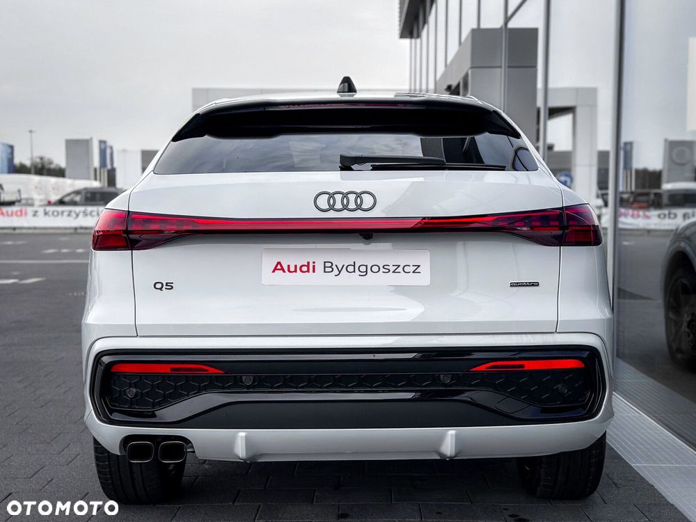 Audi Q5 Sportback - 11