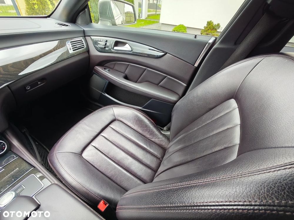 Mercedes-Benz CLS - 26
