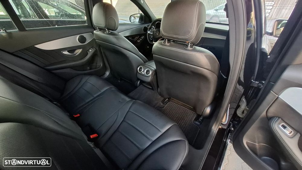 Mercedes-Benz C 350 e - 36