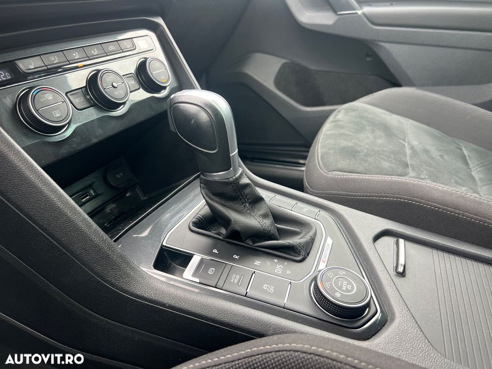 Volkswagen Tiguan 2.0 TDI SCR 4MOTION DSG Highline - 22