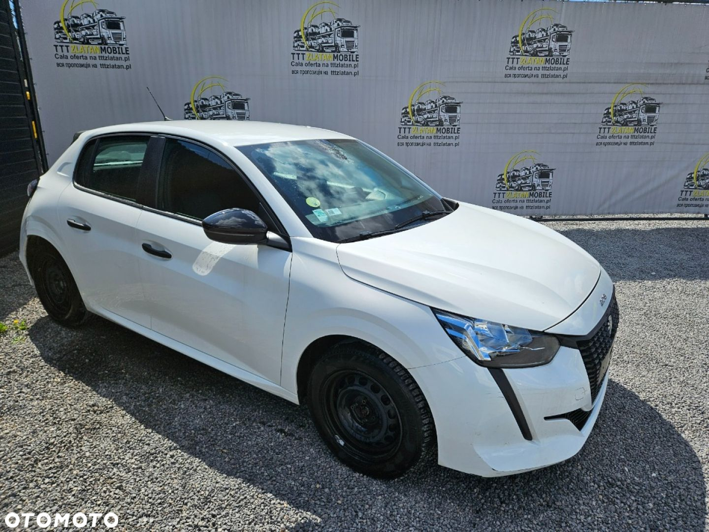 Peugeot 208 - 12