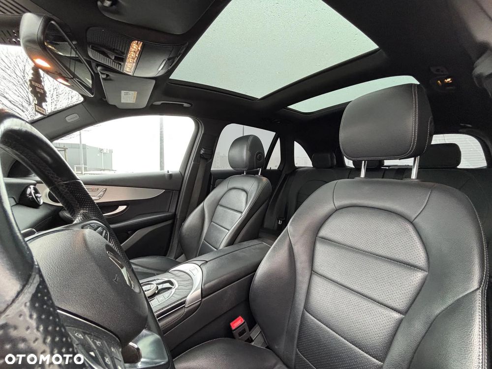 Mercedes-Benz GLC 300 4Matic 9G-TRONIC Exclusive - 6