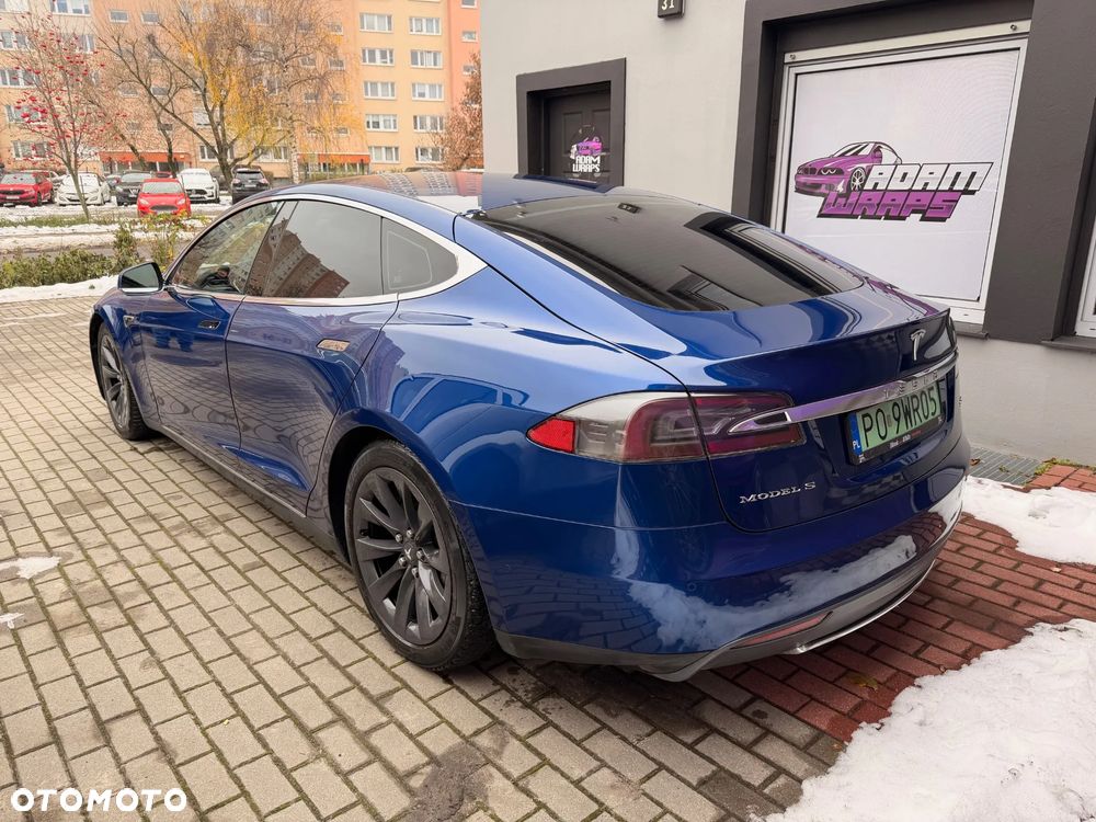 Tesla Model S ver-long-range-plus - 4