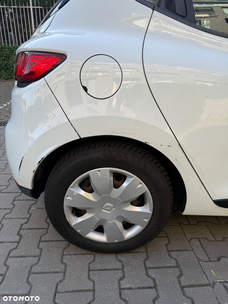 Renault Clio - 14