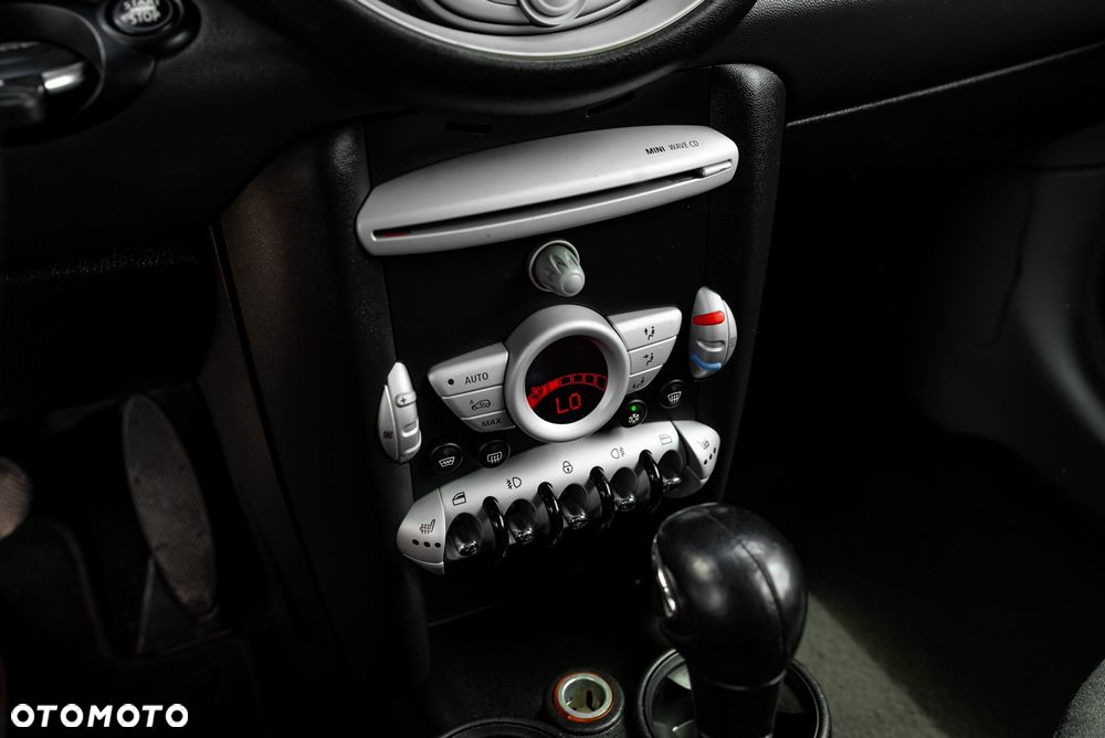 MINI Cooper 50 Camden - 28