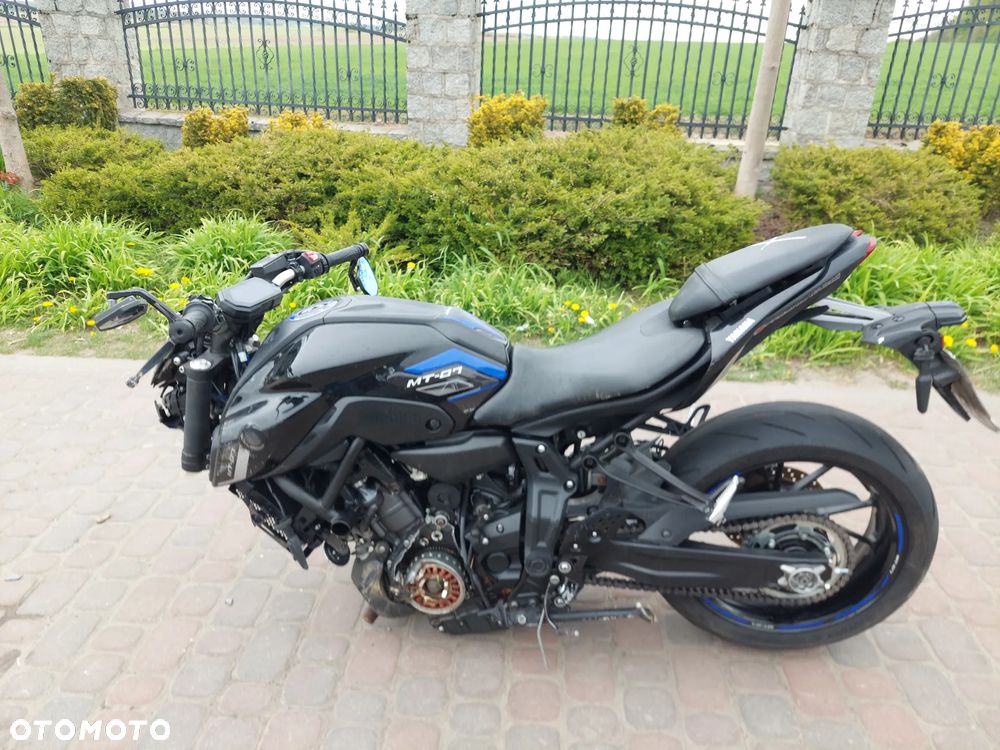 Yamaha MT - 3