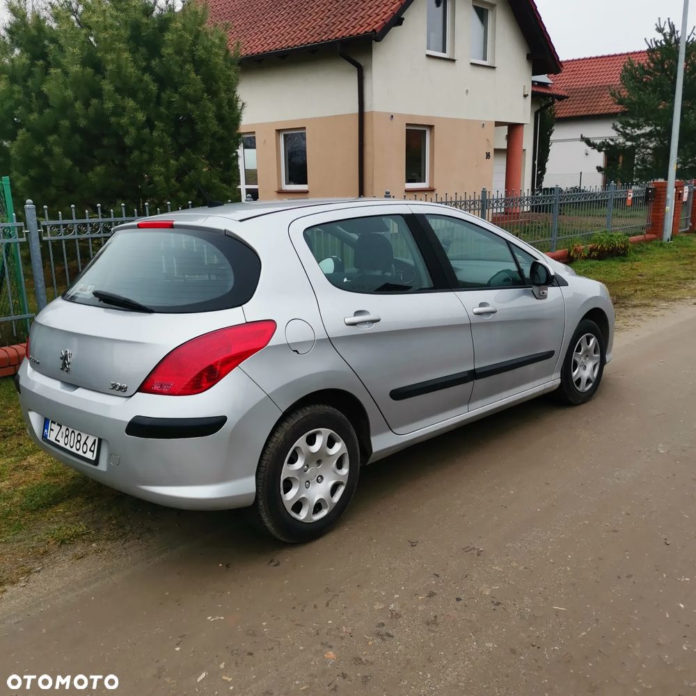 Peugeot 308 1.6 Trendy - 3