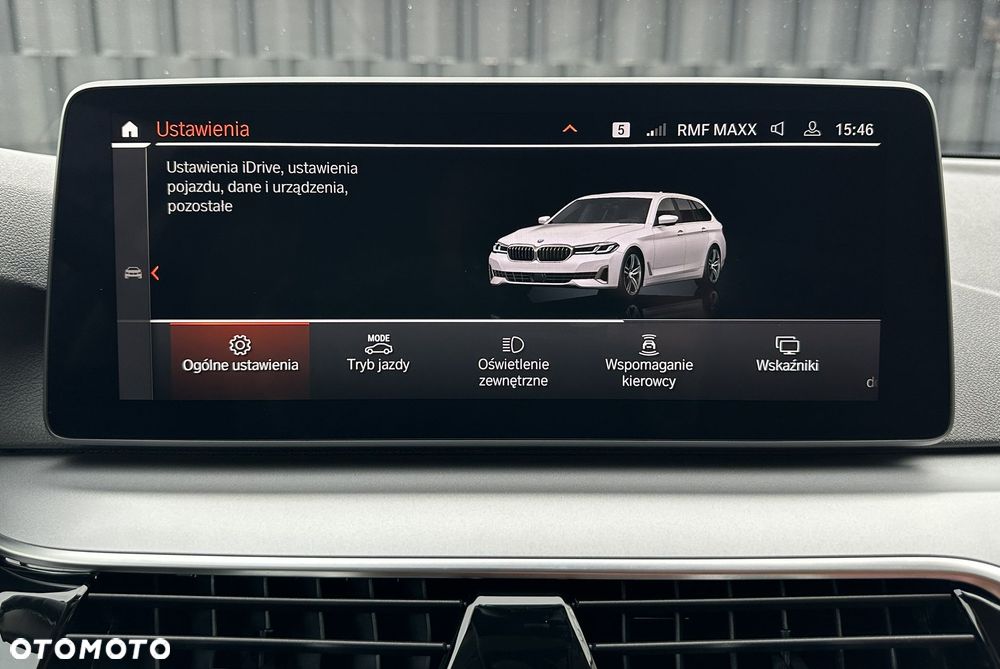 BMW Seria 5 520d xDrive - 34