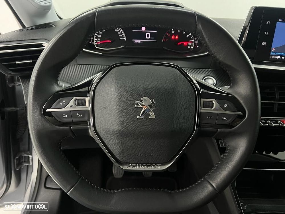 Peugeot 208 1.2 PureTech Allure - 21