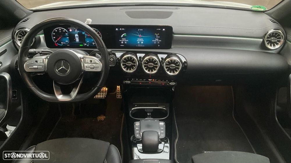 Mercedes-Benz CLA 250 e 8G-DCT AMG Line - 5