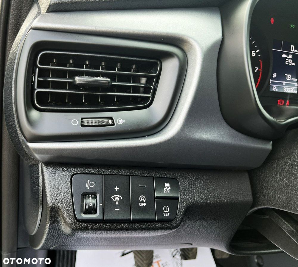 Kia Rio 1.2 M - 30