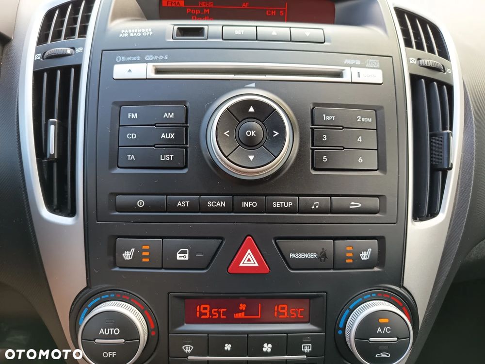 Kia Ceed 1.4 L Euro2012 - 21