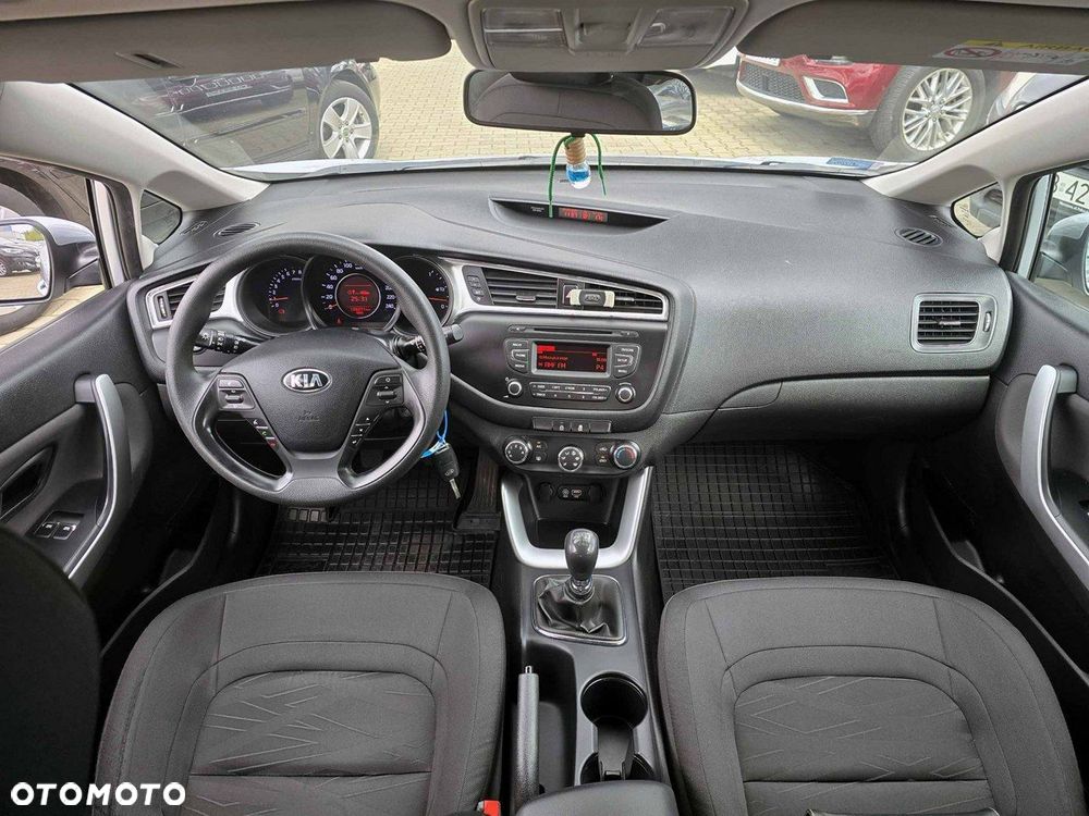 Kia Ceed - 17