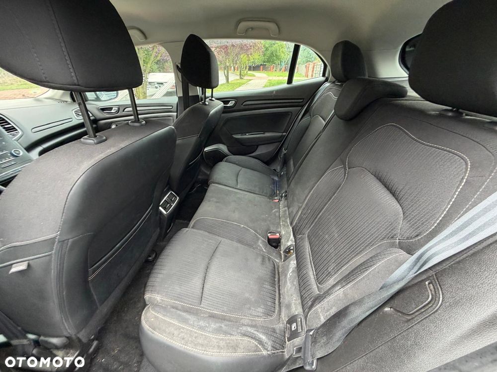 Renault Megane 1.5 Blue dCi Zen - 13