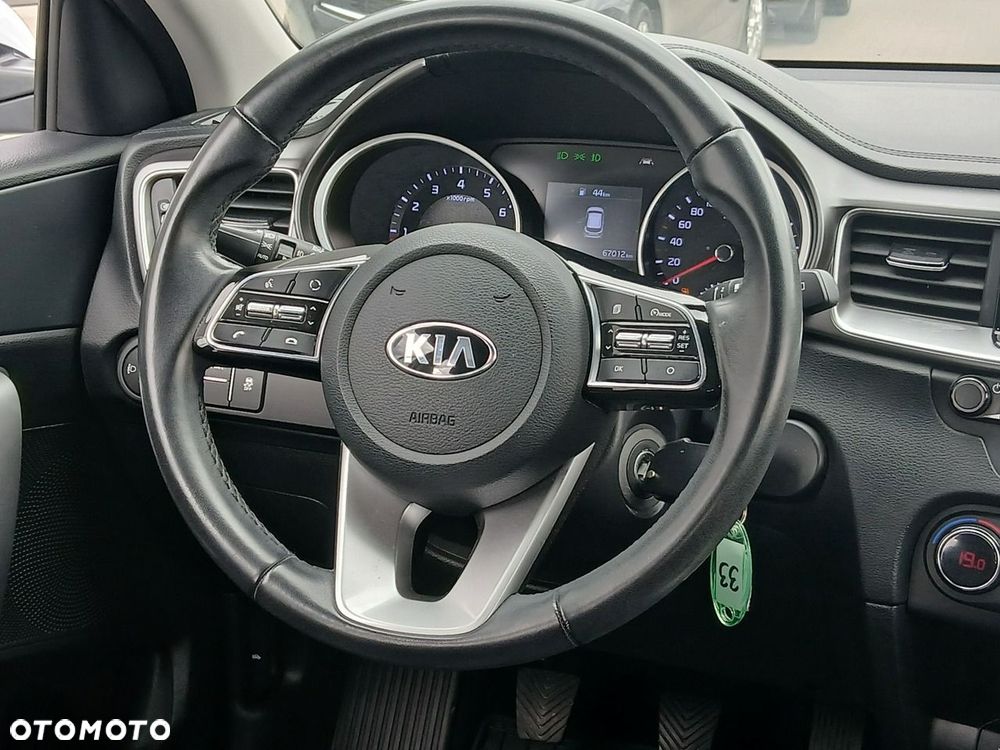 Kia Ceed 1.4 T-GDI M - 21