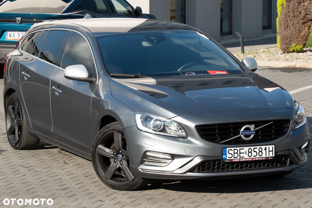 Volvo V60 D4 R-Design - 7