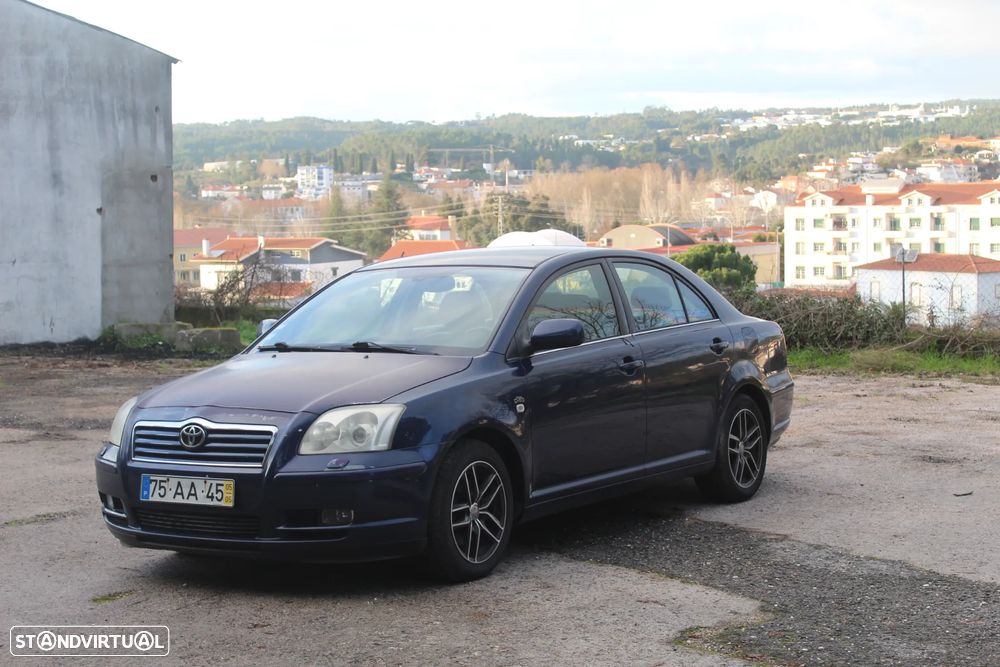 Toyota Avensis SD 2.0 D-4D - 1