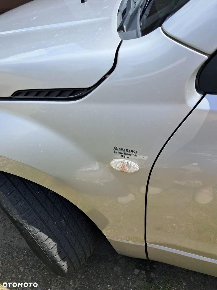 Suzuki Grand Vitara 2.0 - 36