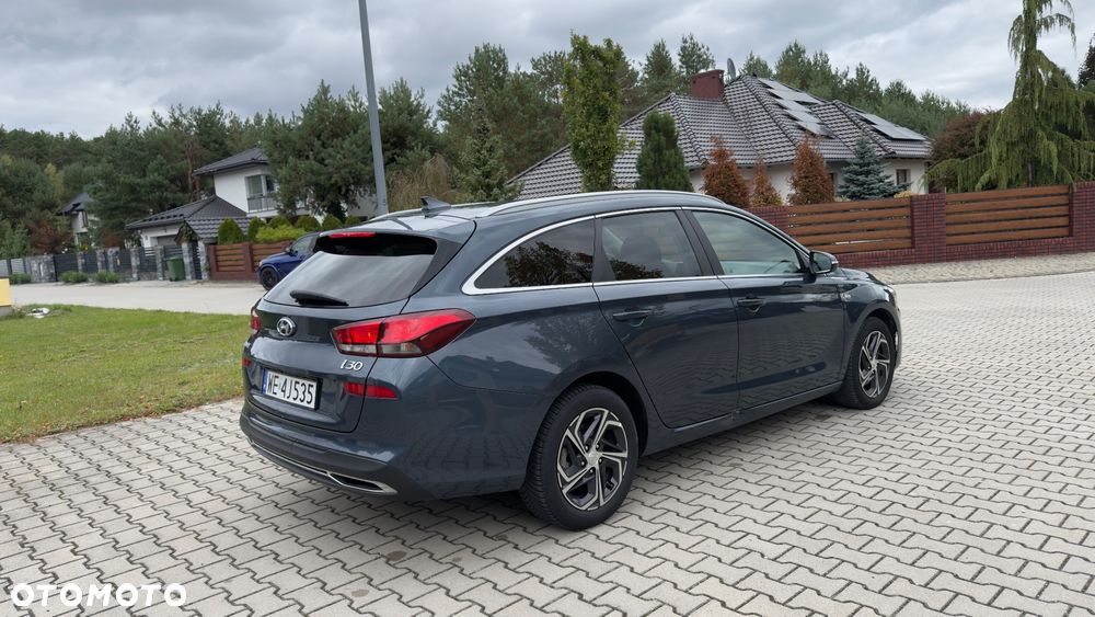 Hyundai i30 1.5 T-GDI 48V Comfort DCT - 5
