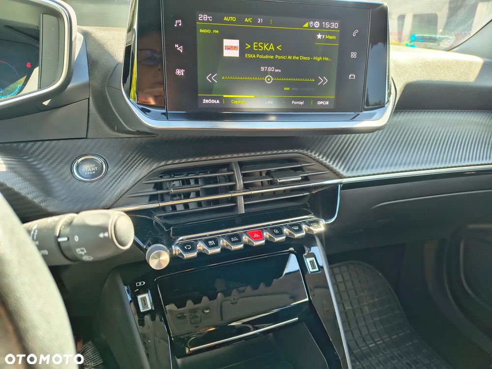 Peugeot 2008 1.2 PureTech Allure Pack S&S - 9