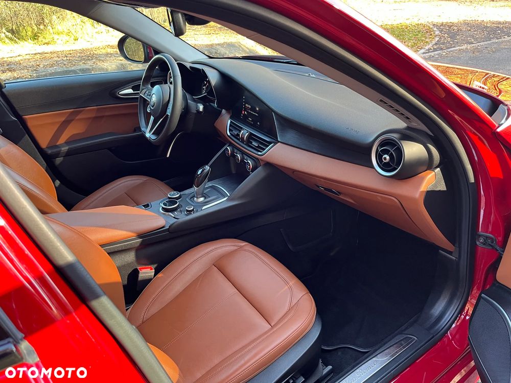 Alfa Romeo Giulia - 13