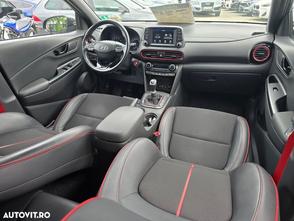 Hyundai KONA 1.0 T-GDI 2WD Luxury + - 7