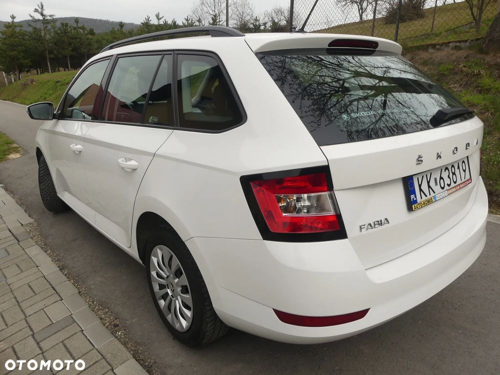 Skoda Fabia 1.0 TSI Ambition Plus - 11